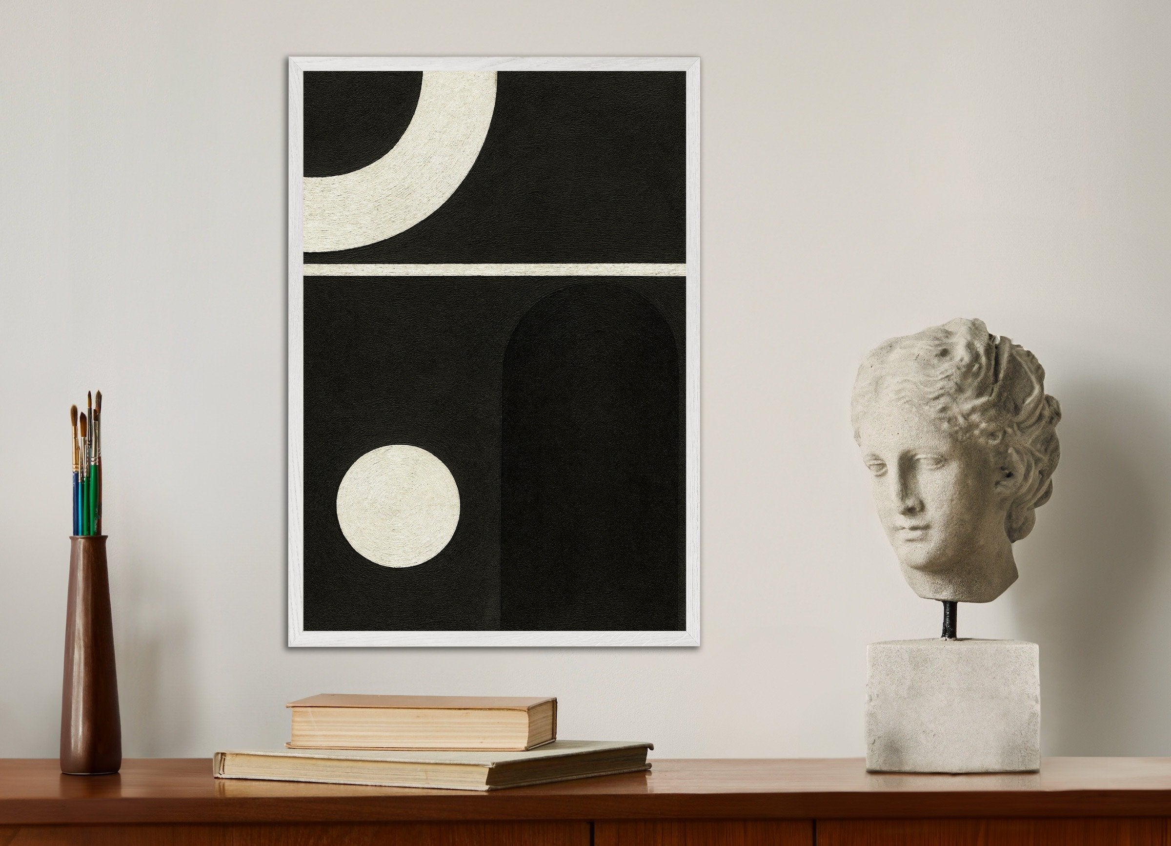 白黒の秩序のポスター – ミニマリスト幾何学ポスター、白い木製フレーム付き