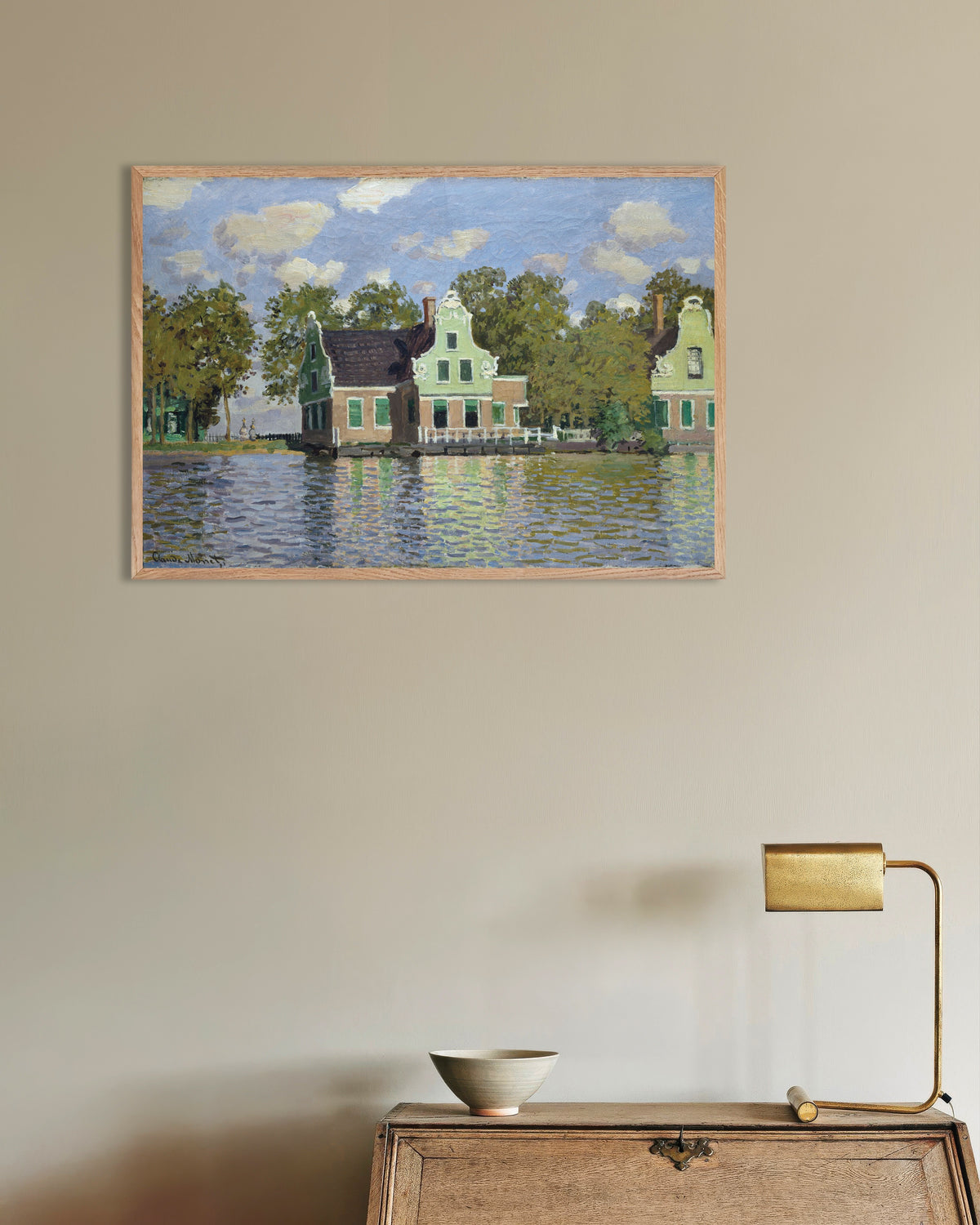 クロード・モネ《ザーン川岸の家々》（1871年）のポスター、天然木のフレーム付き